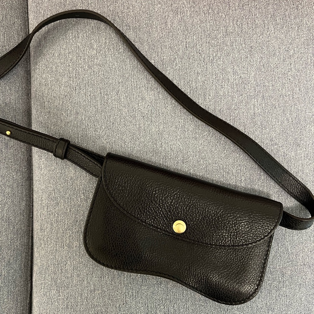 Lindquist | Faba in Black